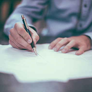 PEO Sales: Closing the Gap Between Interest and Contracts with Value & Pricing thumbnail