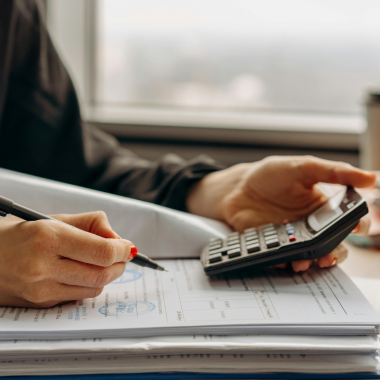 Global Logistics Case Study: Driving Cash Application Accuracy and Cost Reduction with Outsourcing
